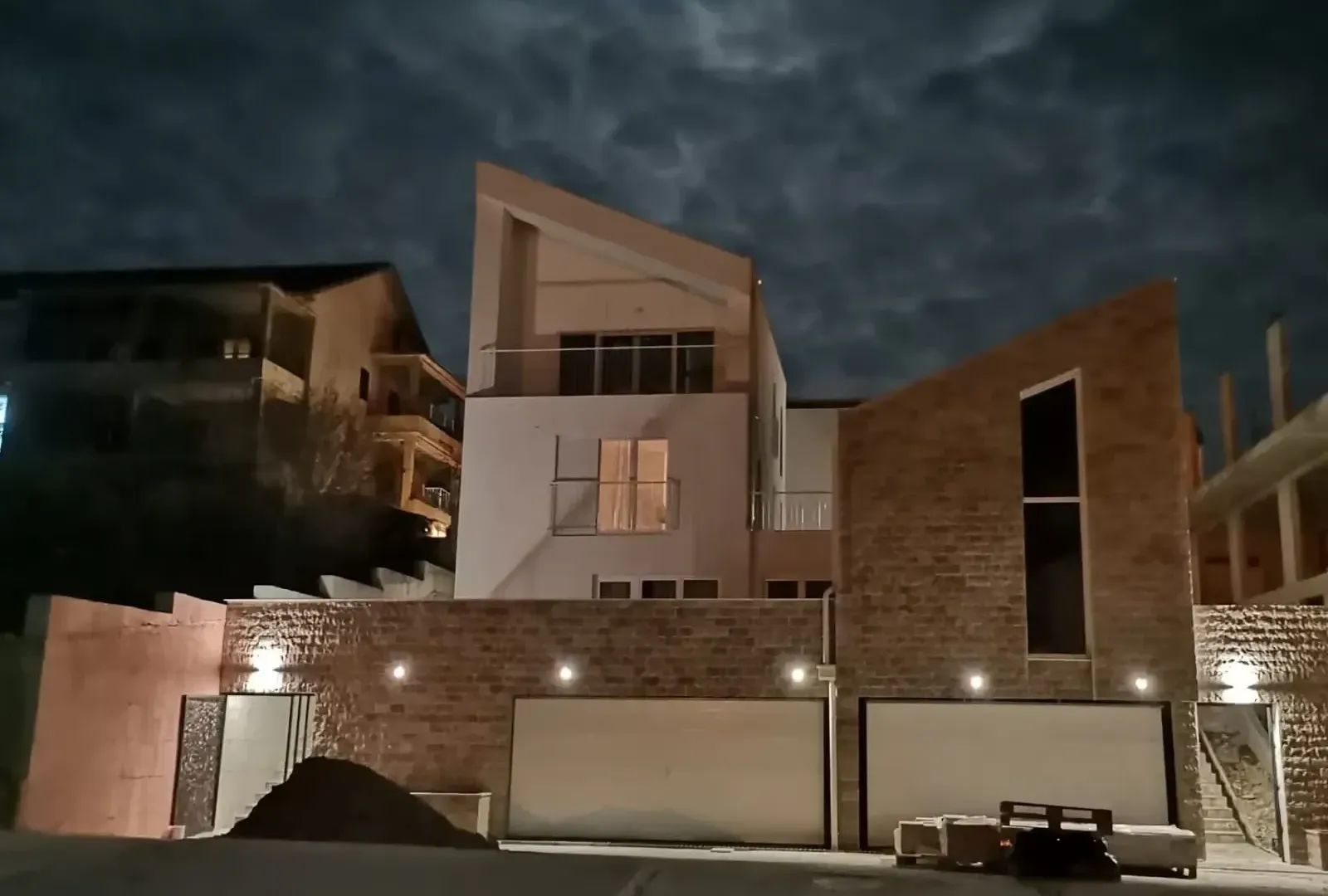 Prodaja, stan, 245m², Tivat, Crna Gora