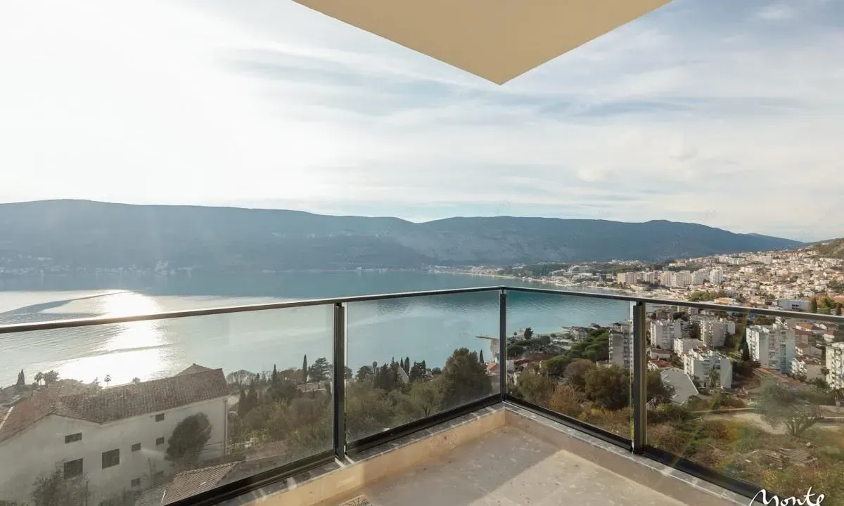 Sale, three bedroom apartment, 122m², Topla, Herceg Novi