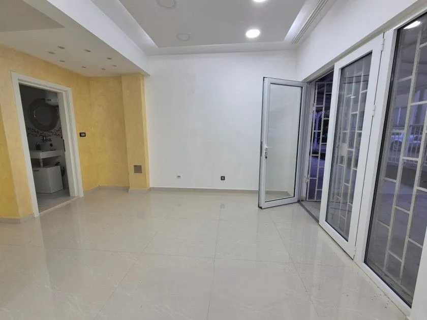 Rent, office space, 40m², Velji Vinogradi, Budva