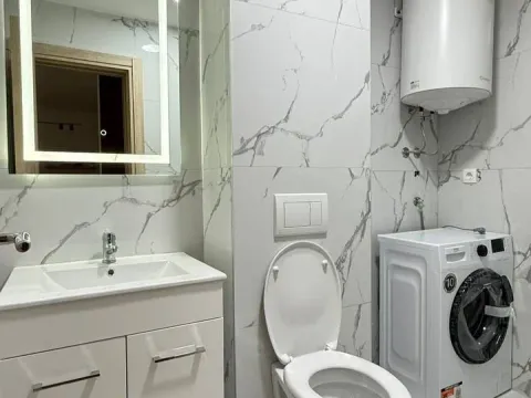 Sale, one bedroom apartment, 43m², Bečići, Budva - image 6