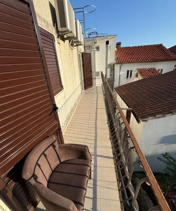 Sale, one bedroom apartment, 50m², Petrovac, Budva