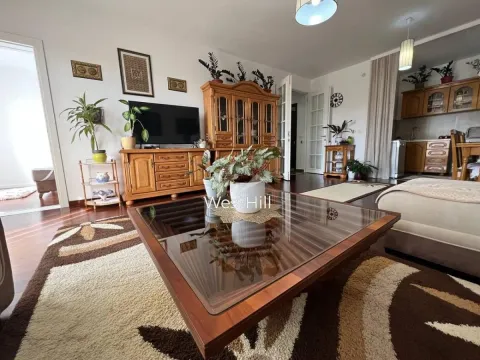 Sale, two bedroom apartment, 73m², Bar, Crna Gora - image 9