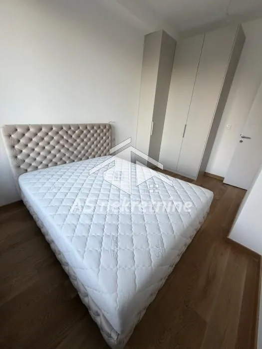 Rent, two bedroom apartment, 45m², Voždovac Sve Podlokacije, Beograd