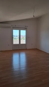 Rent, two bedroom apartment, 70m², Bjeliši, Bar - image 4