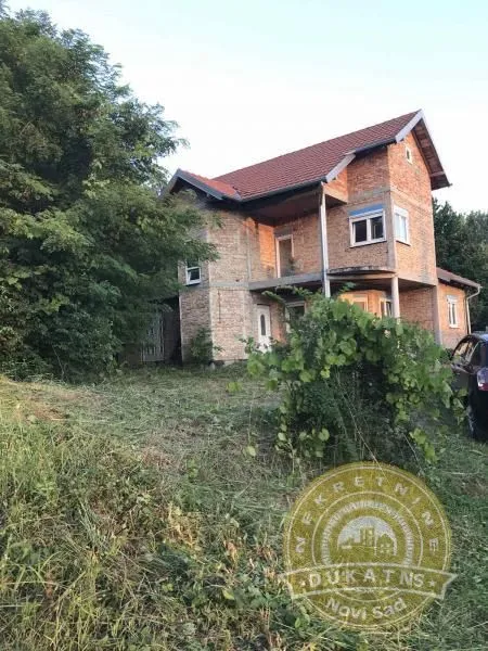 Prodaja, kuća, 223m², Sremska Kamenica, Petrovaradin