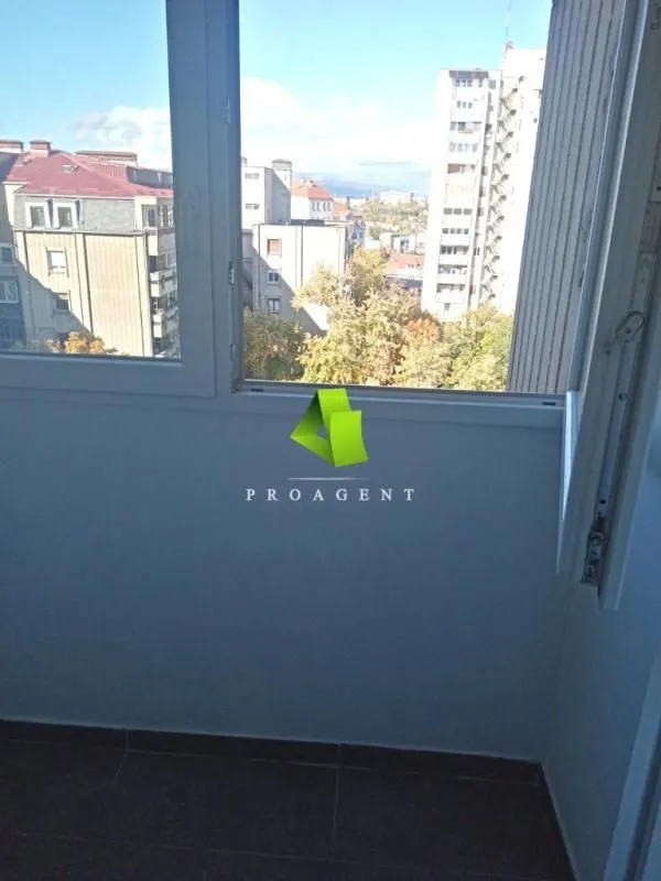 Izdavanje, trosoban stan, 70m², Medijana, Niš