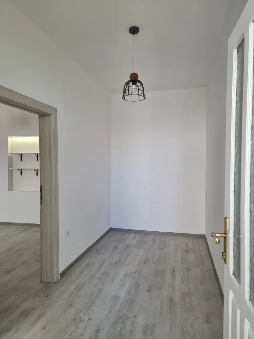Rent, office space, 60m², Stari Aerodrom, Podgorica