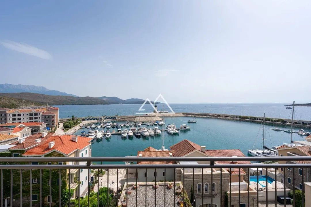 Prodaja, trosoban stan, 104m², Luštica Bay, Tivat