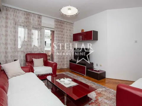 Izdavanje, dvosoban stan, 60m², Preko Morače, Podgorica