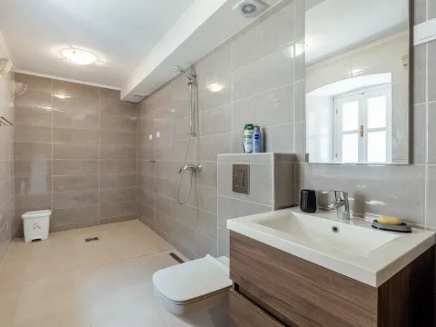 Prodaja, kuća, 800m², Prčanj, Kotor - image 90