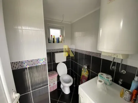 Prodaja, kuća, 304m², Centar, Žabljak - image 28