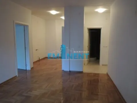 Izdavanje, trosoban stan, 80m², Profesorska Kolonija, Palilula Sve Podlokacije - image 2