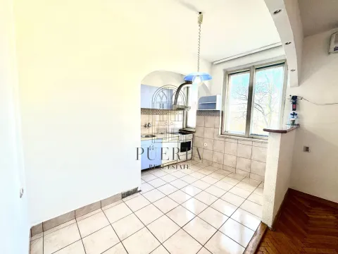 Prodaja, dvosoban stan, 90m², Centar, Podgorica - image 6