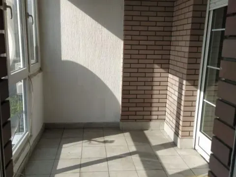 Rent, two bedroom apartment, 78m², Južni Bulevar, Vračar Sve Podlokacije - image 11