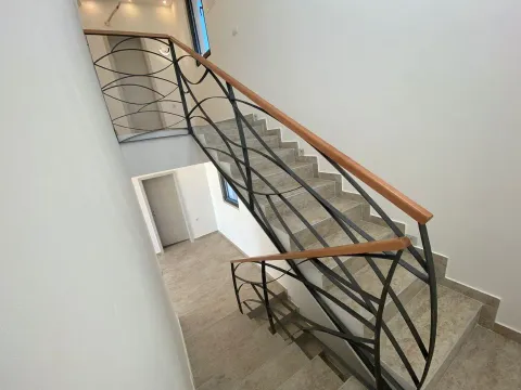 Prodaja, kuća, 365m², Utjeha, Bar - image 10