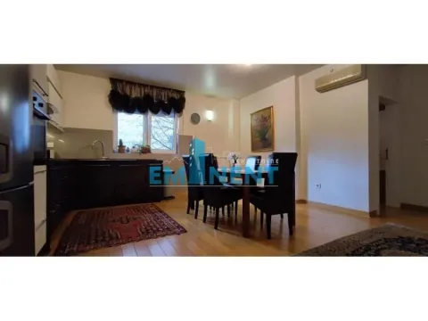 Izdavanje, četvorosoban stan, 120m², Stari Grad, Beograd - image 5