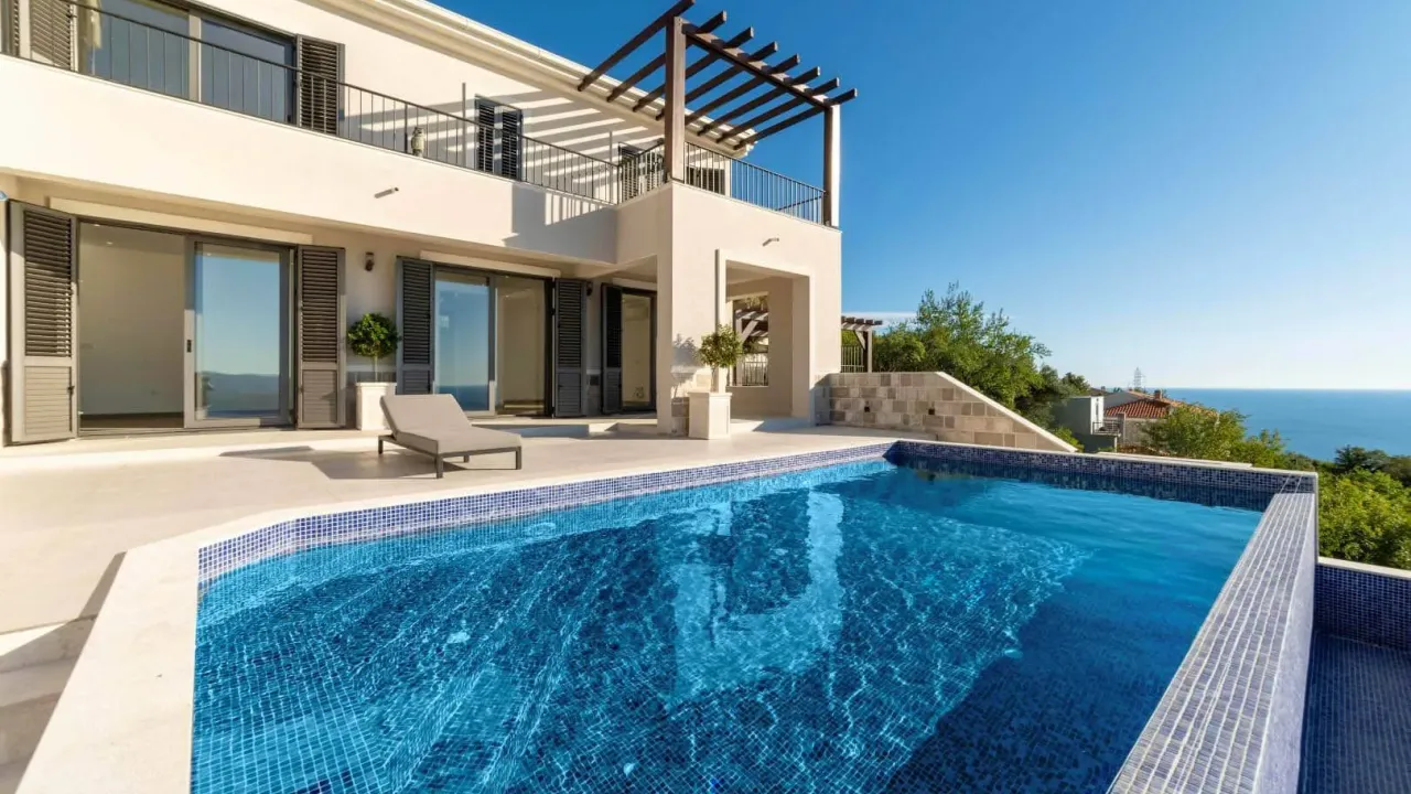 Prodaja, kuća, 420m², Blizikuće, Budva