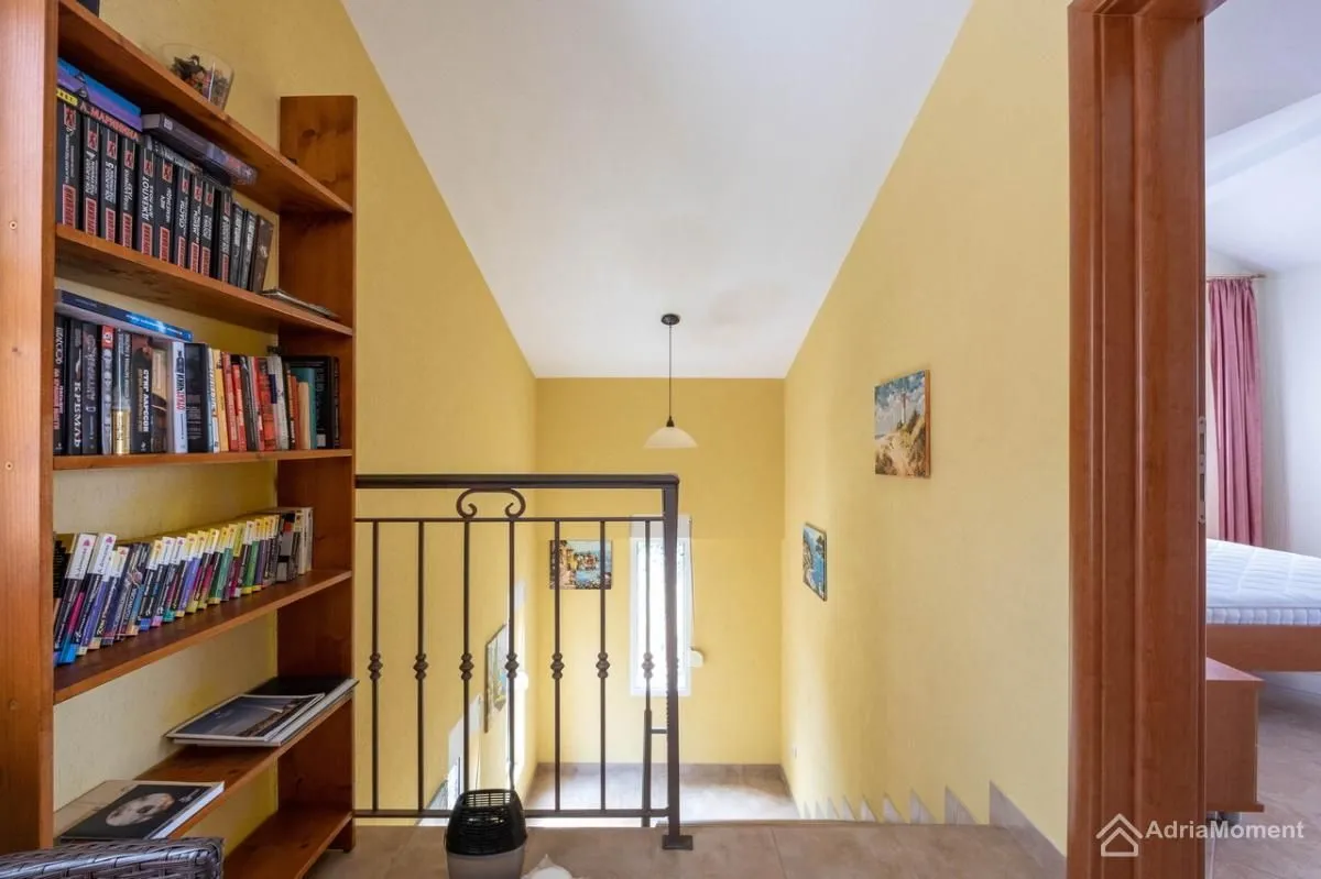 Sale, house, 89m², Krašići, Tivat