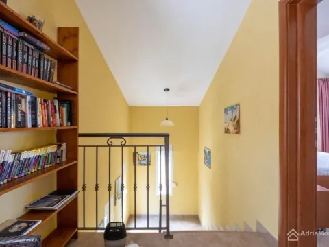 Prodaja, kuća, 89m², Krašići, Tivat - image 8