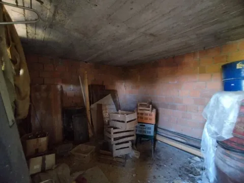 Prodaja, kuća, 200m², Trnava, Jagodina - image 13