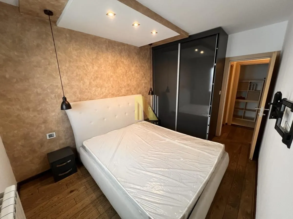 Prodaja, trosoban stan, 86m², Novi Sad, Srbija