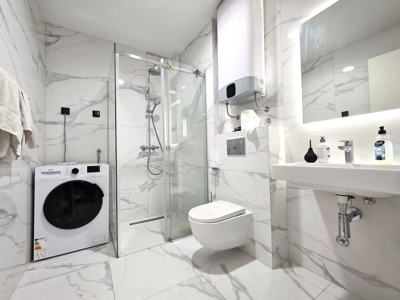 Izdavanje, stan, 45m², Krivi Most, Podgorica