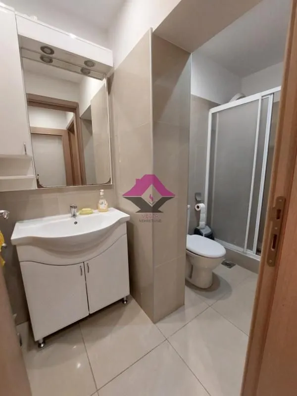 Izdavanje, kuća, 142m², Banovo Brdo, Beograd