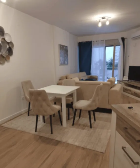 Rent, apartment, 65m², Bečići, Budva