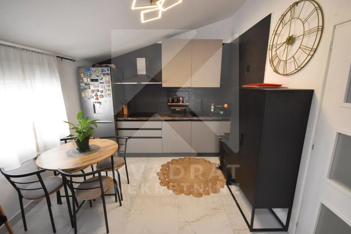 Prodaja, kuća, 180m², Nova Dalmatinska, Podgorica