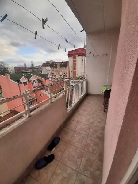 Izdavanje, dvosoban stan, 50m², Centar, Niš