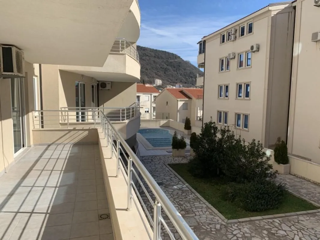 Sale, one bedroom apartment, 85m², Petrovac, Budva