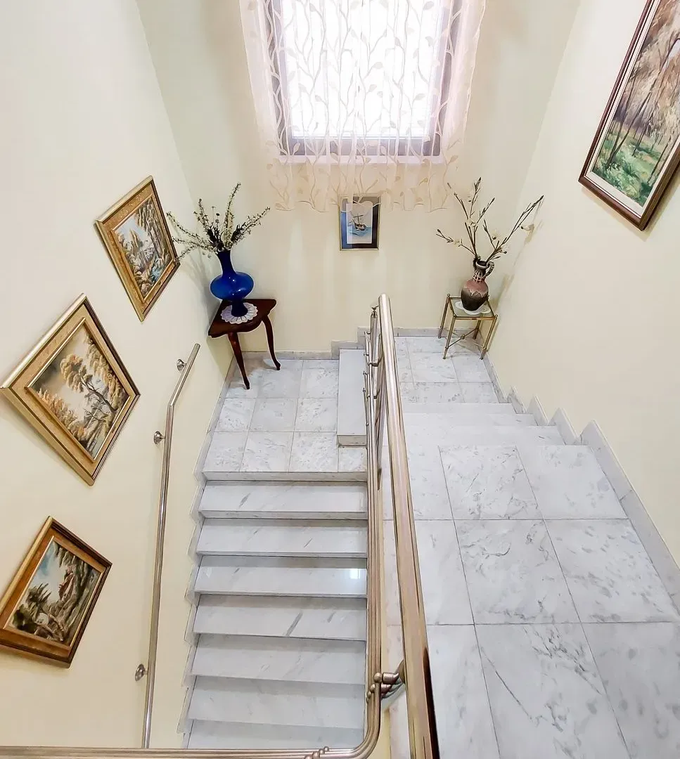 Prodaja, kuća, 295m², Sremčica, Beograd