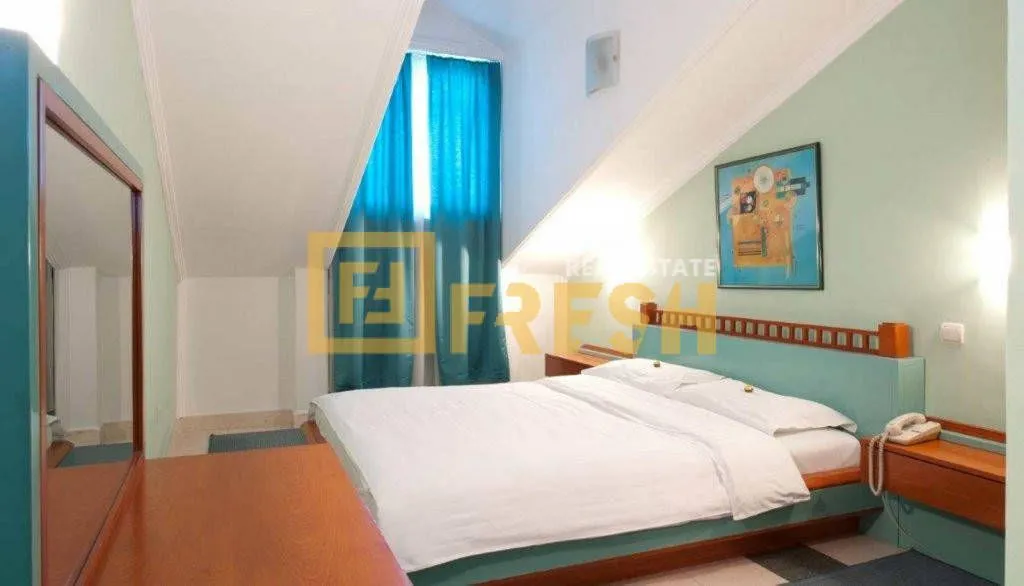 Prodaja, ugostiteljski objekat, 722m², Centar, Podgorica