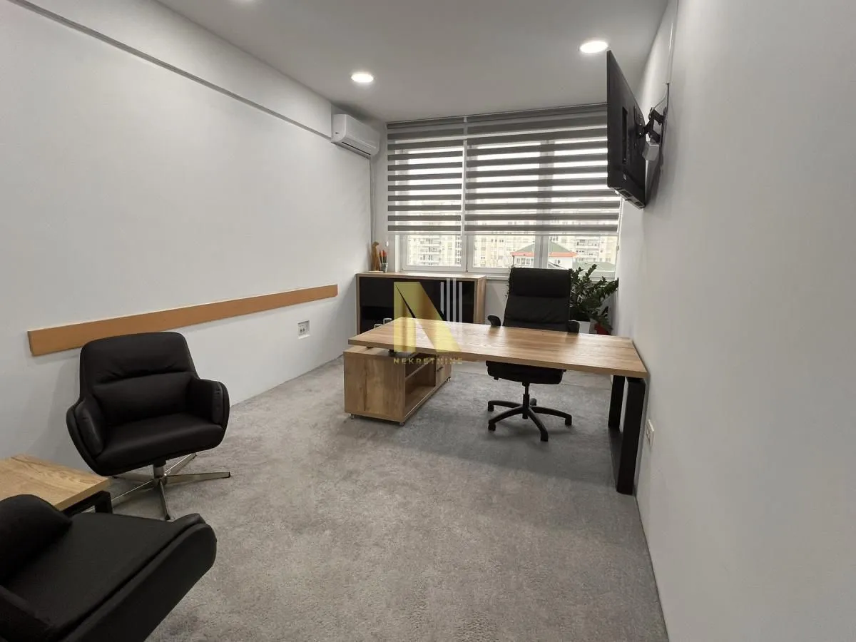 Rent, office space, 1175m², Novo naselje, Novi Sad