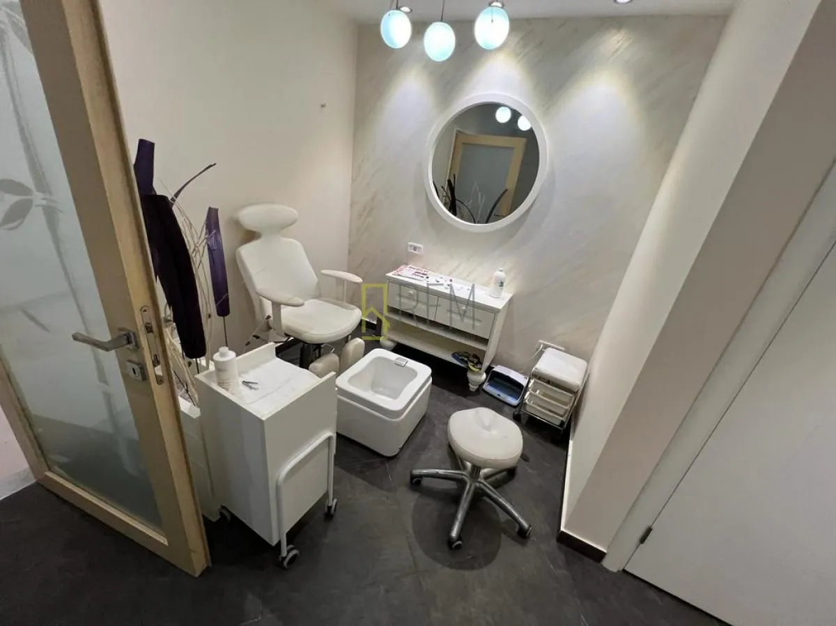 Sale, office space, 1343m², Centar, Podgorica