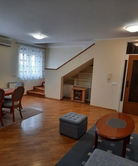 Sale, three bedroom apartment, 109m², Stari Grad, Beograd