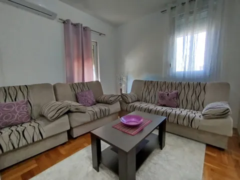 Izdavanje, stan, 40m², Masline, Podgorica - image 2