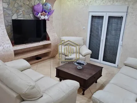 Prodaja, kuća, 200m², Cijevna, Podgorica - image 19