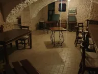 Izdavanje, poslovni prostor, 200m², Irig, Srbija - image 1