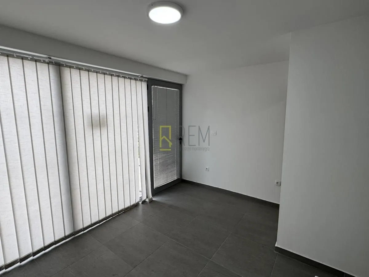 Rent, office space, 50m², Lepa Kata, Podgorica