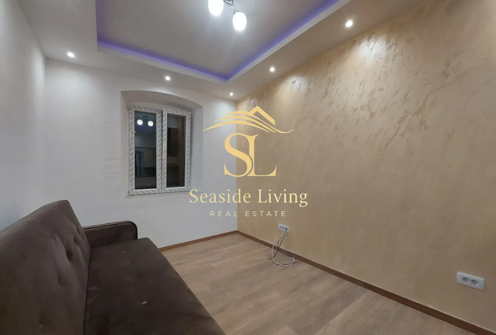Rent, one bedroom apartment, 40m², Centar, Kotor