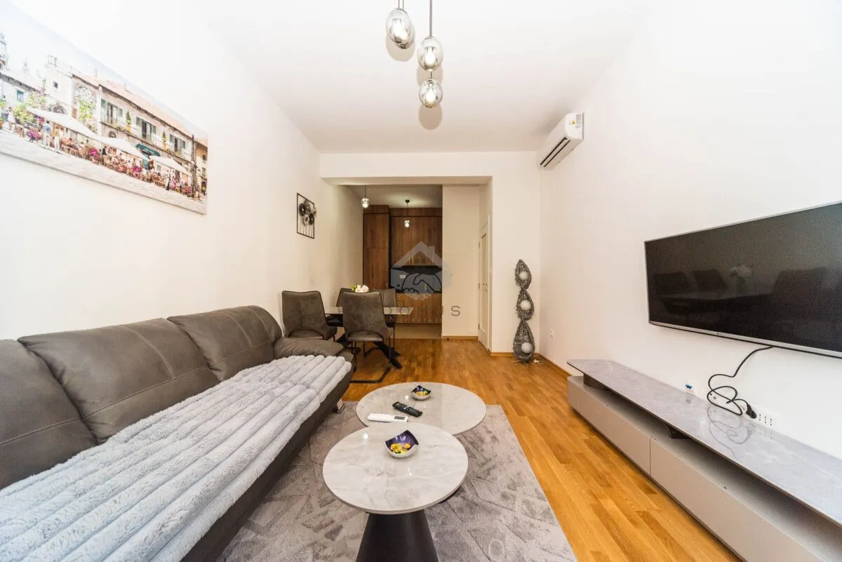 Izdavanje, jednosoban stan, 45m², Zabjelo, Podgorica