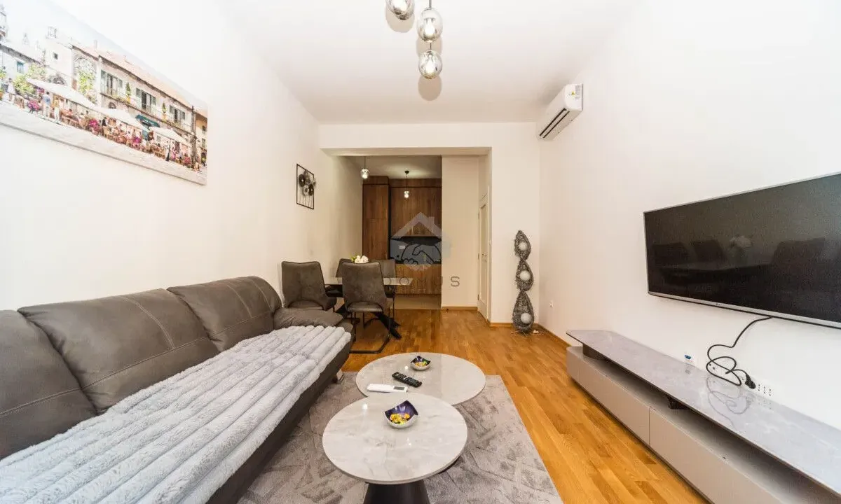 Izdavanje, jednosoban stan, 45m², Zabjelo, Podgorica