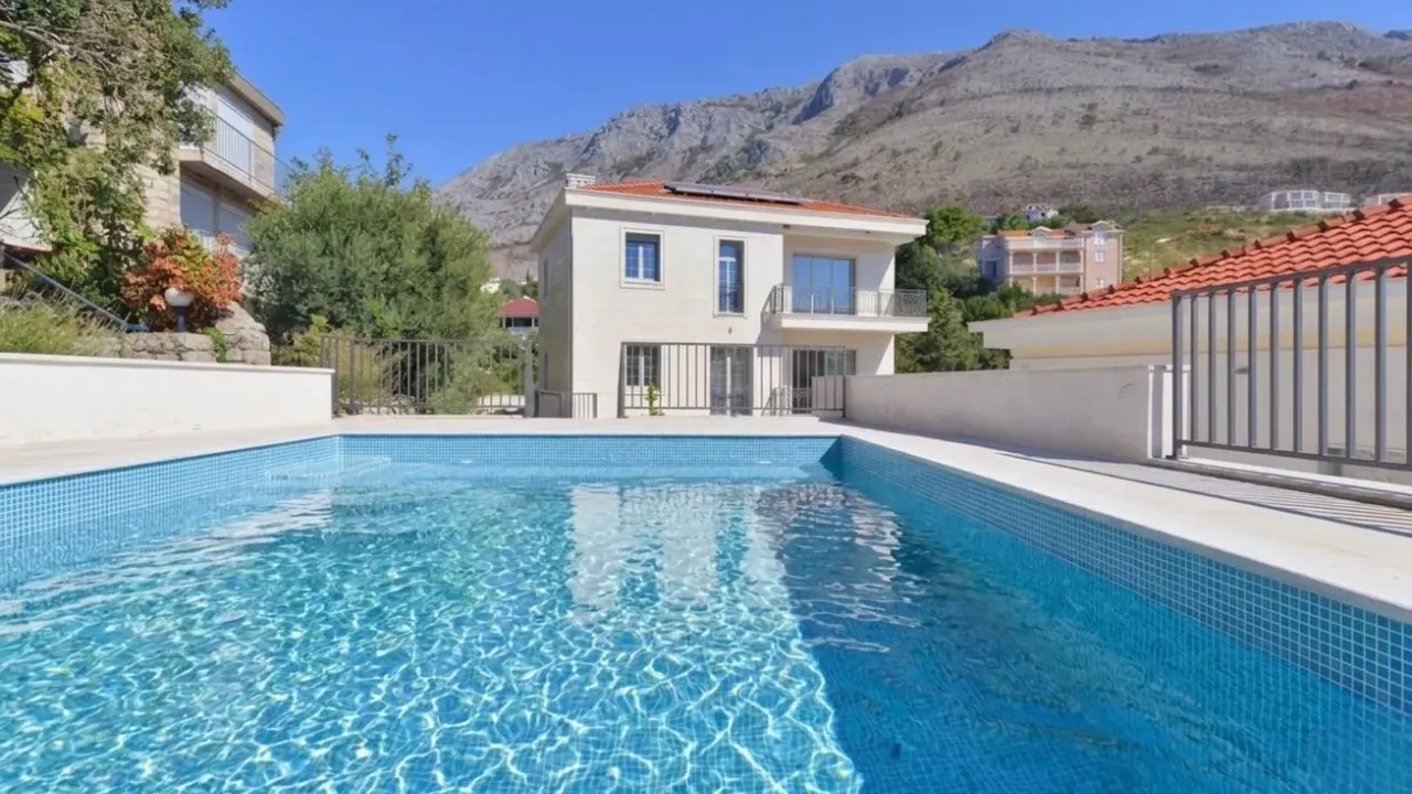 Sale, house, 270m², Reževići, Budva