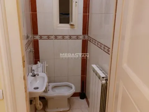 Rent, three bedroom apartment, 70m², Stari Grad, Beograd - image 12