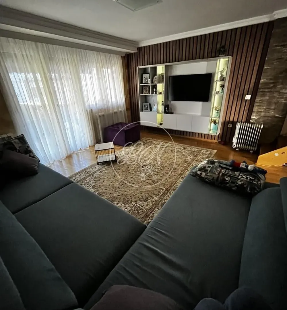 Prodaja, stan, 139m², Batajnica, Beograd