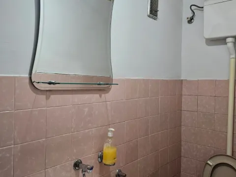 Izdavanje, dvosoban stan, 72m², Tuški Put, Podgorica - image 7
