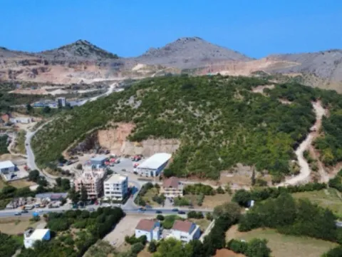 Prodaja, plac, 30000m², Bar, Crna Gora - image 1