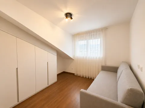 Izdavanje, četvorosoban stan, 113m², Master Kvart, Podgorica - image 12