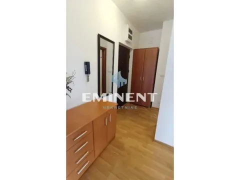 Izdavanje, dvosoban stan, 60m², Uciteljsko Naselje, Zvezdara Sve Podlokacije - image 10